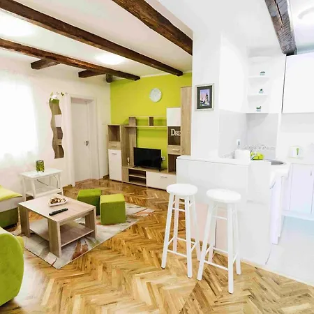 Apartman Moonze Διαμέρισμα Βελιγράδι